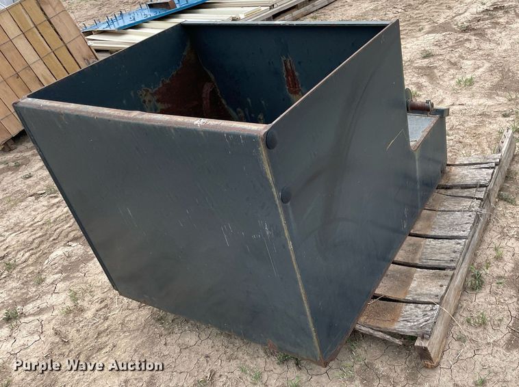 image for item LY9692 Weight box