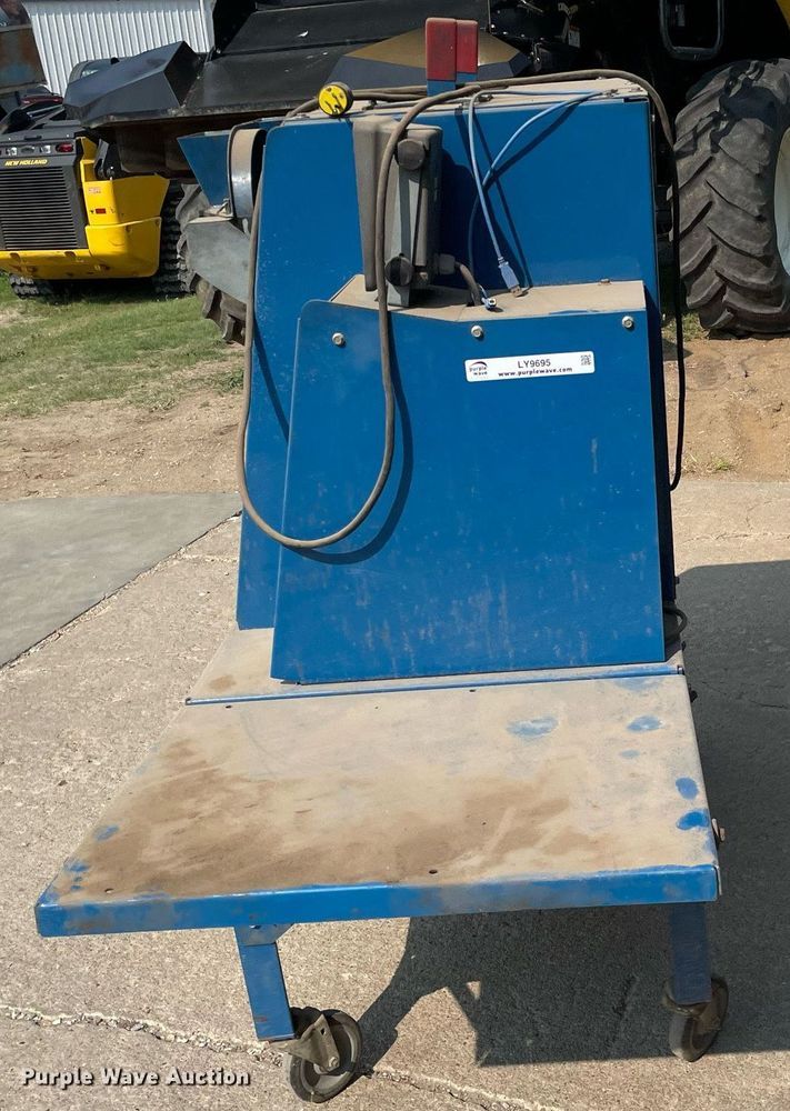 image for item LY9695 Kinze T3000  seed meter test stand