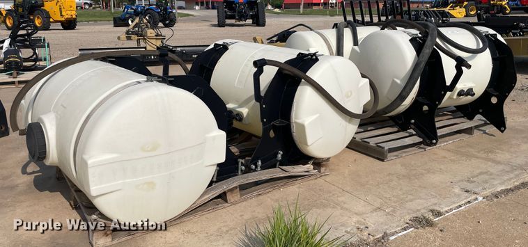 image for item LY9698 (4) poly tanks