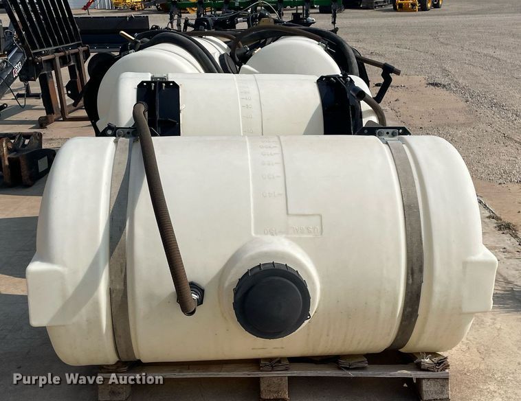 image for item LY9698 (4) poly tanks