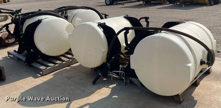 image for item LY9698 (4) poly tanks