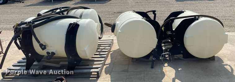 image for item LY9698 (4) poly tanks