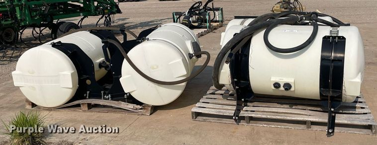 image for item LY9698 (4) poly tanks