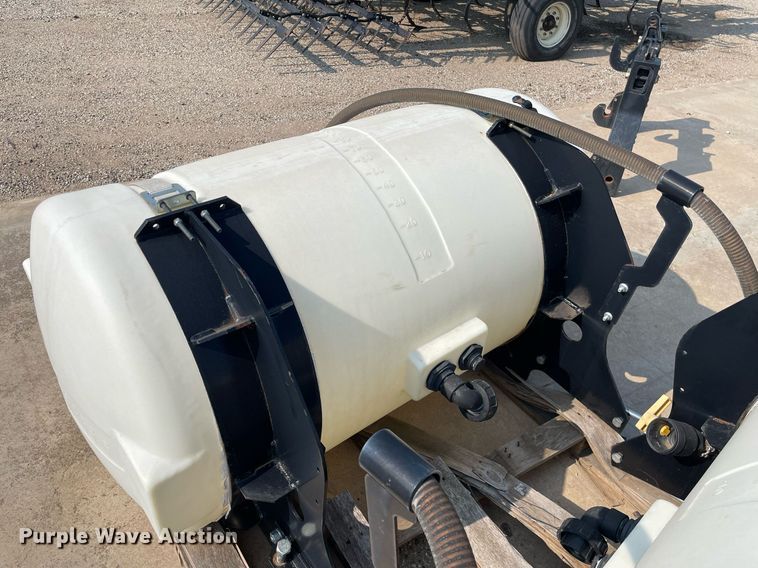 image for item LY9698 (4) poly tanks