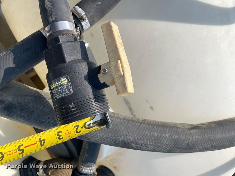 image for item LY9698 (4) poly tanks