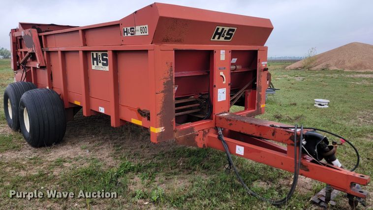 image for item ML9368 H&S MS600  manure spreader