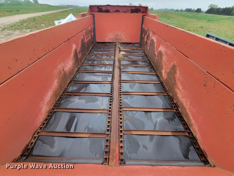 image for item ML9368 H&S MS600  manure spreader
