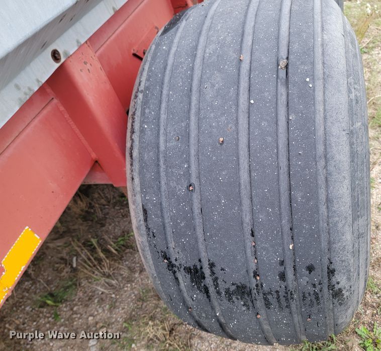 image for item ML9368 H&S MS600  manure spreader