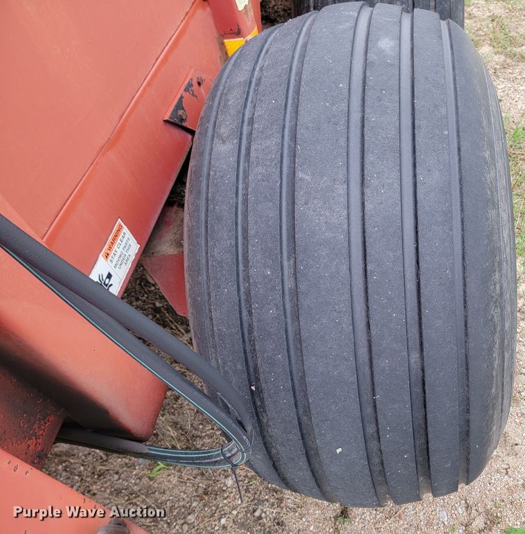 image for item ML9368 H&S MS600  manure spreader