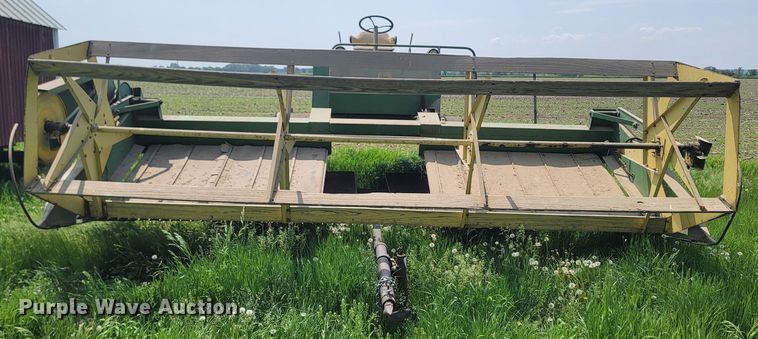 image for item ML9411 John Deere 800  swather / windrower