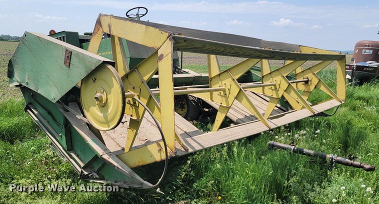 image for item ML9411 John Deere 800  swather / windrower