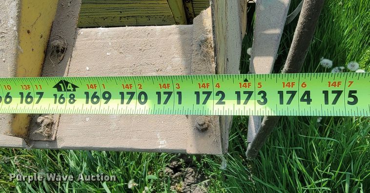 image for item ML9411 John Deere 800  swather / windrower