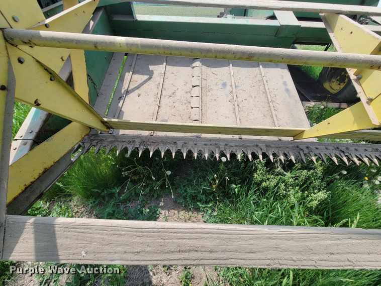 image for item ML9411 John Deere 800  swather / windrower