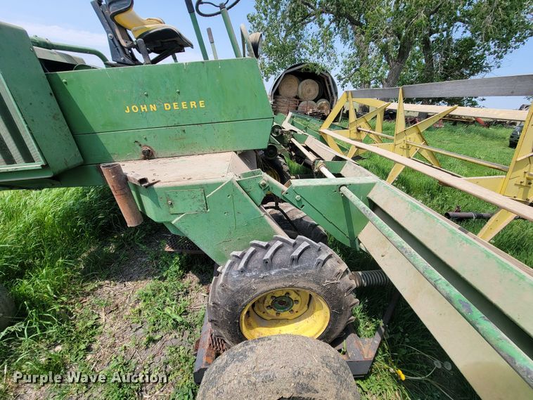 image for item ML9411 John Deere 800  swather / windrower