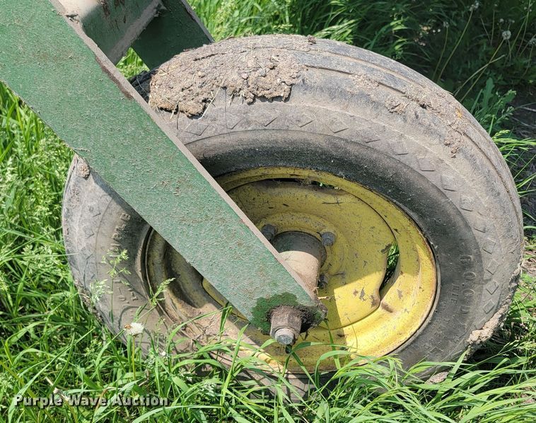 image for item ML9411 John Deere 800  swather / windrower
