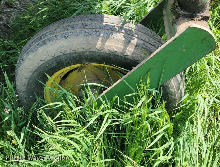 image for item ML9411 John Deere 800  swather / windrower