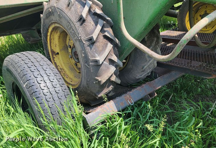 image for item ML9411 John Deere 800  swather / windrower