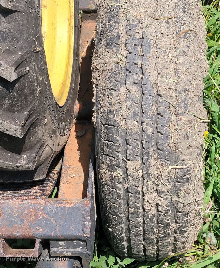 image for item ML9411 John Deere 800  swather / windrower