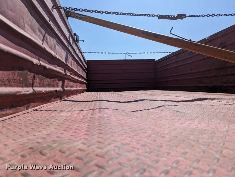 image for item MN9996 1973 GMC 6000  grain truck