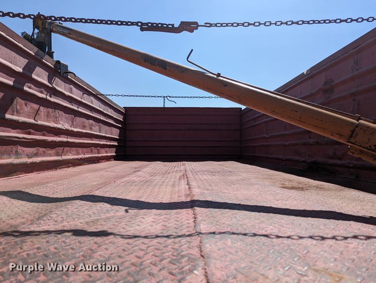 image for item MN9996 1973 GMC 6000  grain truck