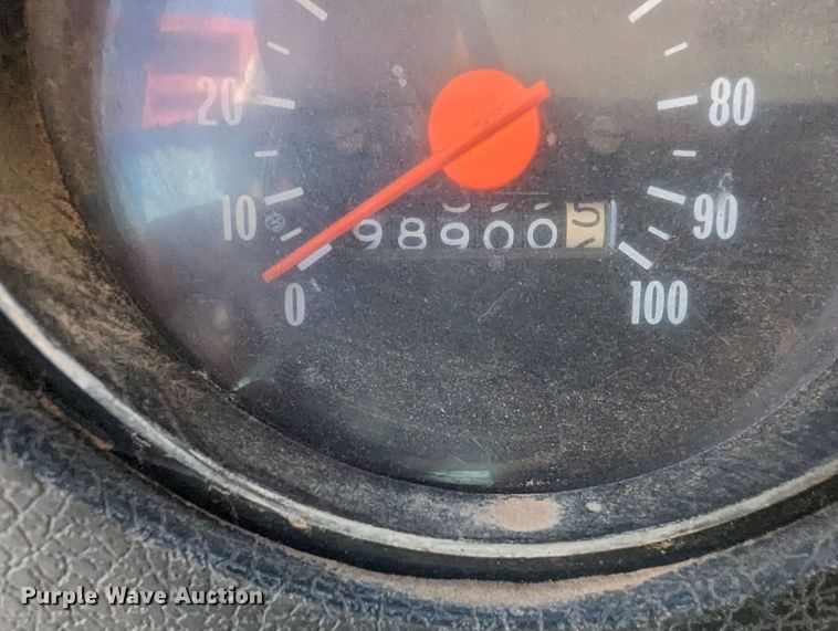 image for item MN9996 1973 GMC 6000  grain truck