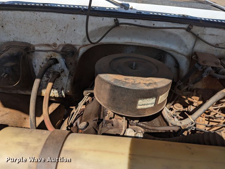 image for item MN9996 1973 GMC 6000  grain truck