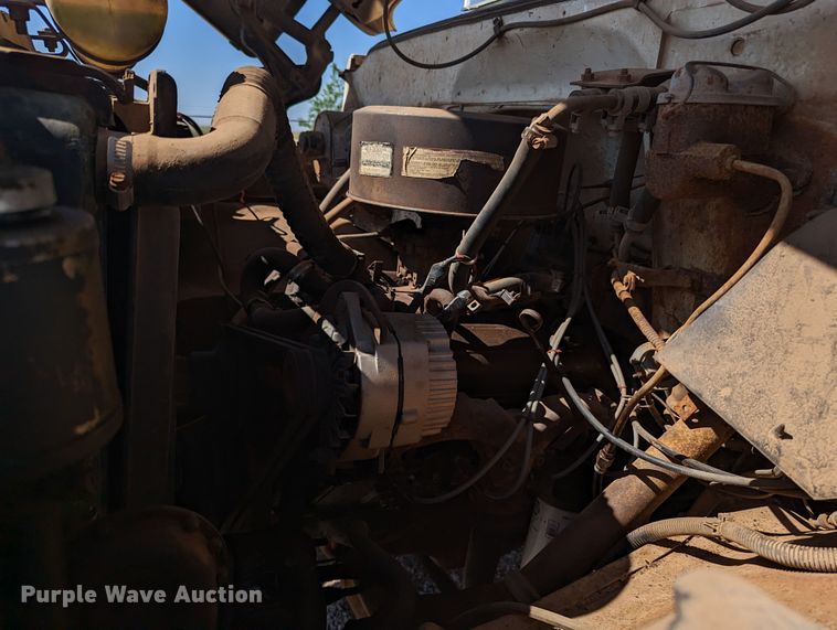 image for item MN9996 1973 GMC 6000  grain truck