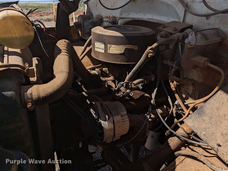 image for item MN9996 1973 GMC 6000  grain truck