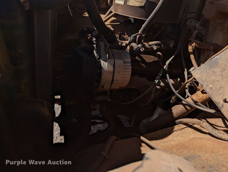 image for item MN9996 1973 GMC 6000  grain truck