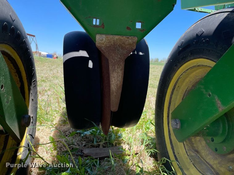 image for item MS9744 John Deere 7200 Max Emerge 2  planter