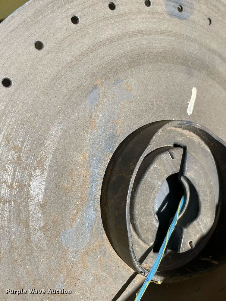 image for item MS9744 John Deere 7200 Max Emerge 2  planter