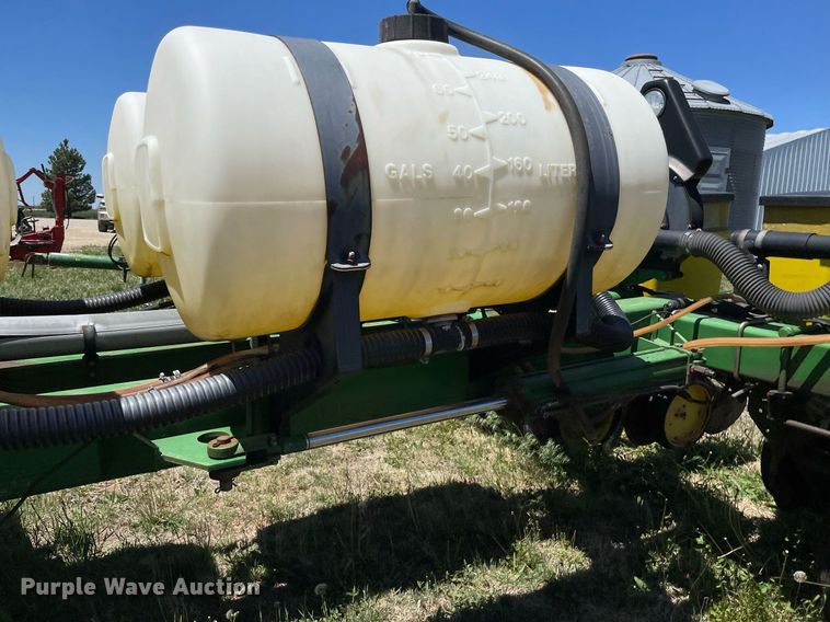 image for item MS9744 John Deere 7200 Max Emerge 2  planter