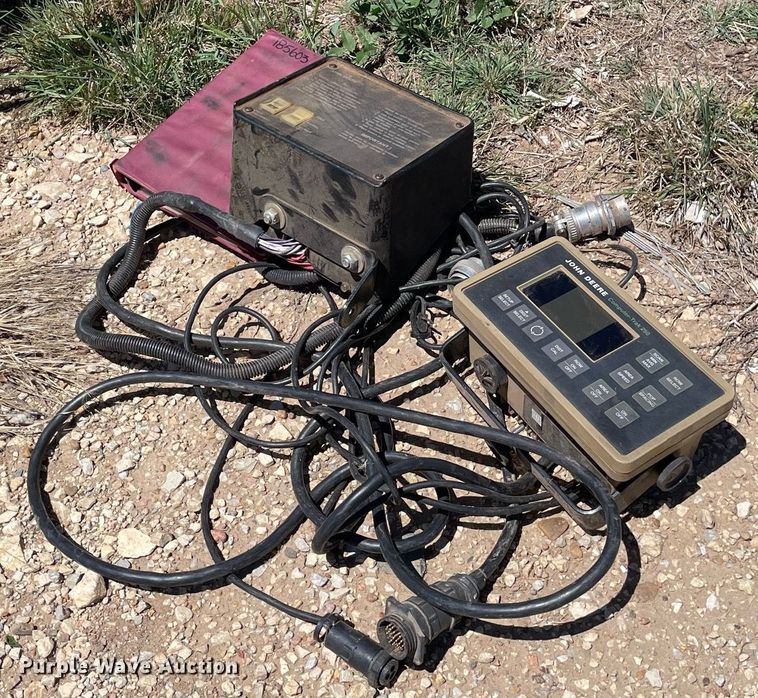 image for item MS9744 John Deere 7200 Max Emerge 2  planter