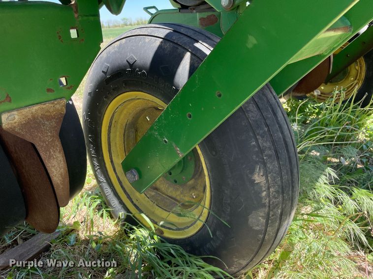 image for item MS9744 John Deere 7200 Max Emerge 2  planter