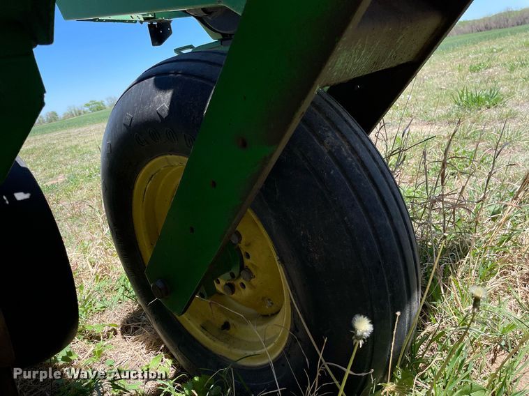 image for item MS9744 John Deere 7200 Max Emerge 2  planter