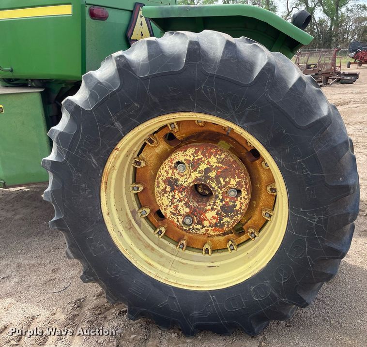 image for item MS9770 1978 John Deere 8630  4WD tractor