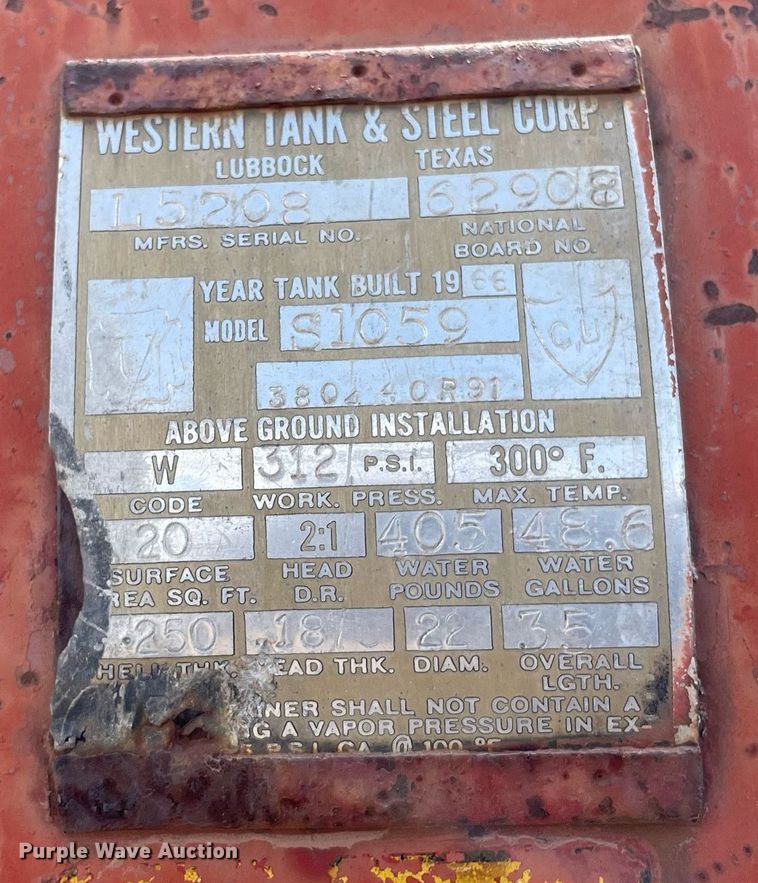 image for item MS9771 1966 International Farmall 706  tractor