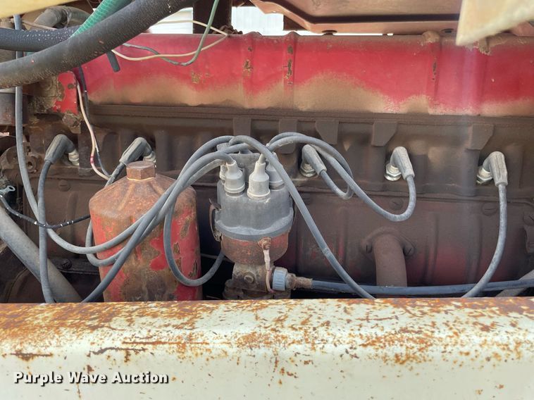 image for item MS9771 1966 International Farmall 706  tractor