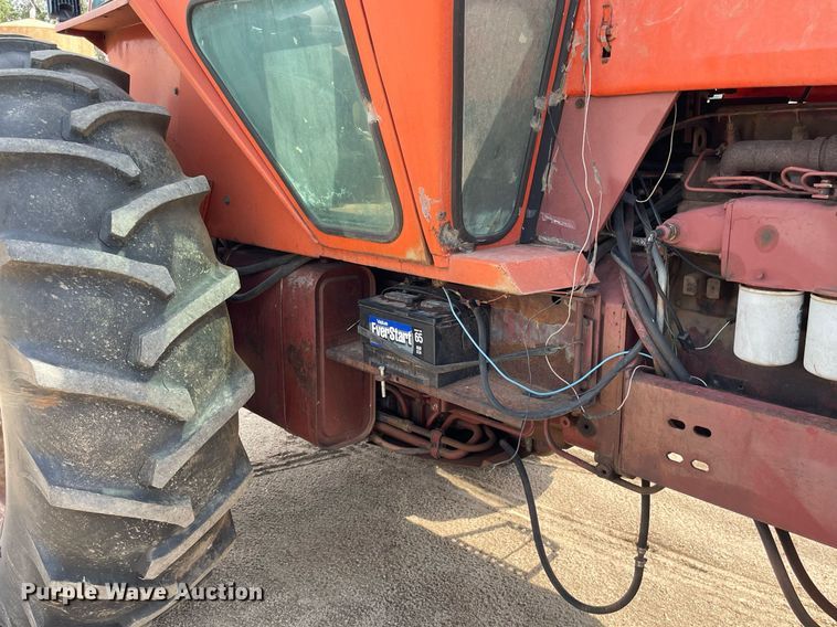 image for item MS9772 1974 Allis Chalmers 7030  tractor