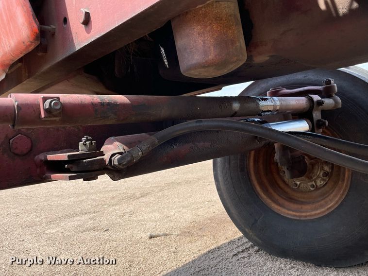 image for item MS9772 1974 Allis Chalmers 7030  tractor