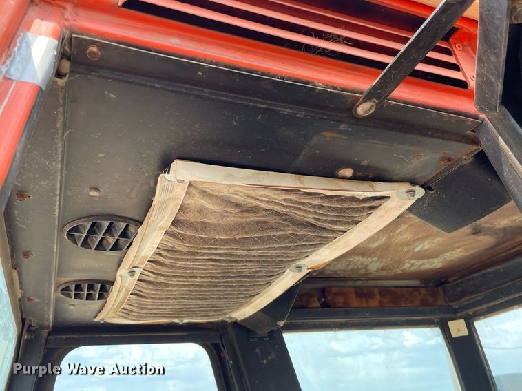 image for item MS9772 1974 Allis Chalmers 7030  tractor