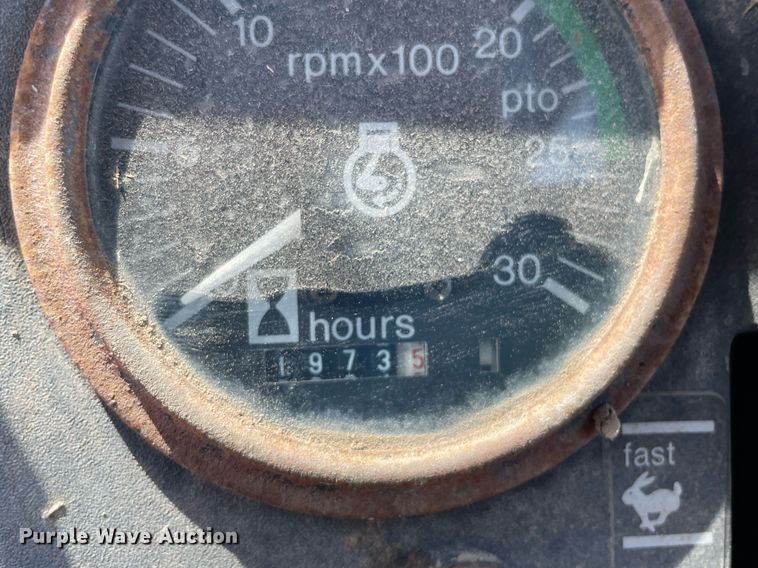 image for item MS9772 1974 Allis Chalmers 7030  tractor