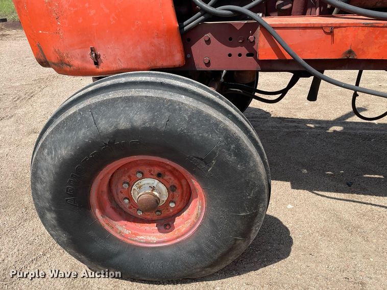 image for item MS9772 1974 Allis Chalmers 7030  tractor