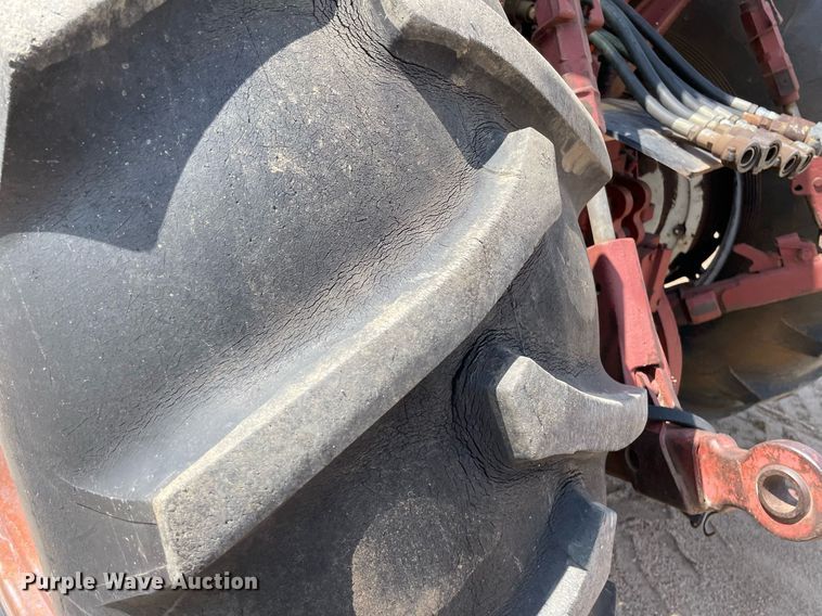 image for item MS9772 1974 Allis Chalmers 7030  tractor