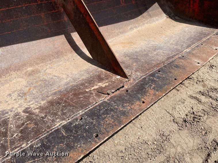 image for item MS9773 1970 International Farmall 826  tractor