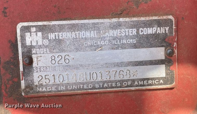 image for item MS9773 1970 International Farmall 826  tractor
