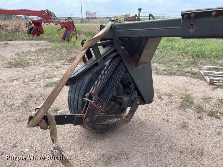 image for item MS9774 (2) swather / windrower frames