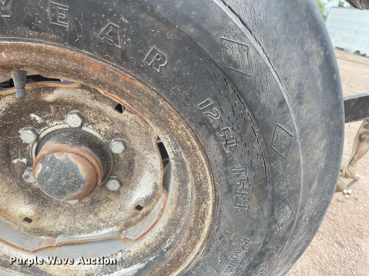 image for item MS9774 (2) swather / windrower frames