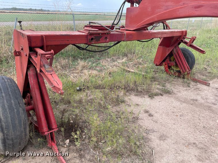 image for item MS9774 (2) swather / windrower frames