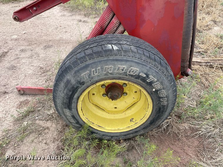 image for item MS9774 (2) swather / windrower frames